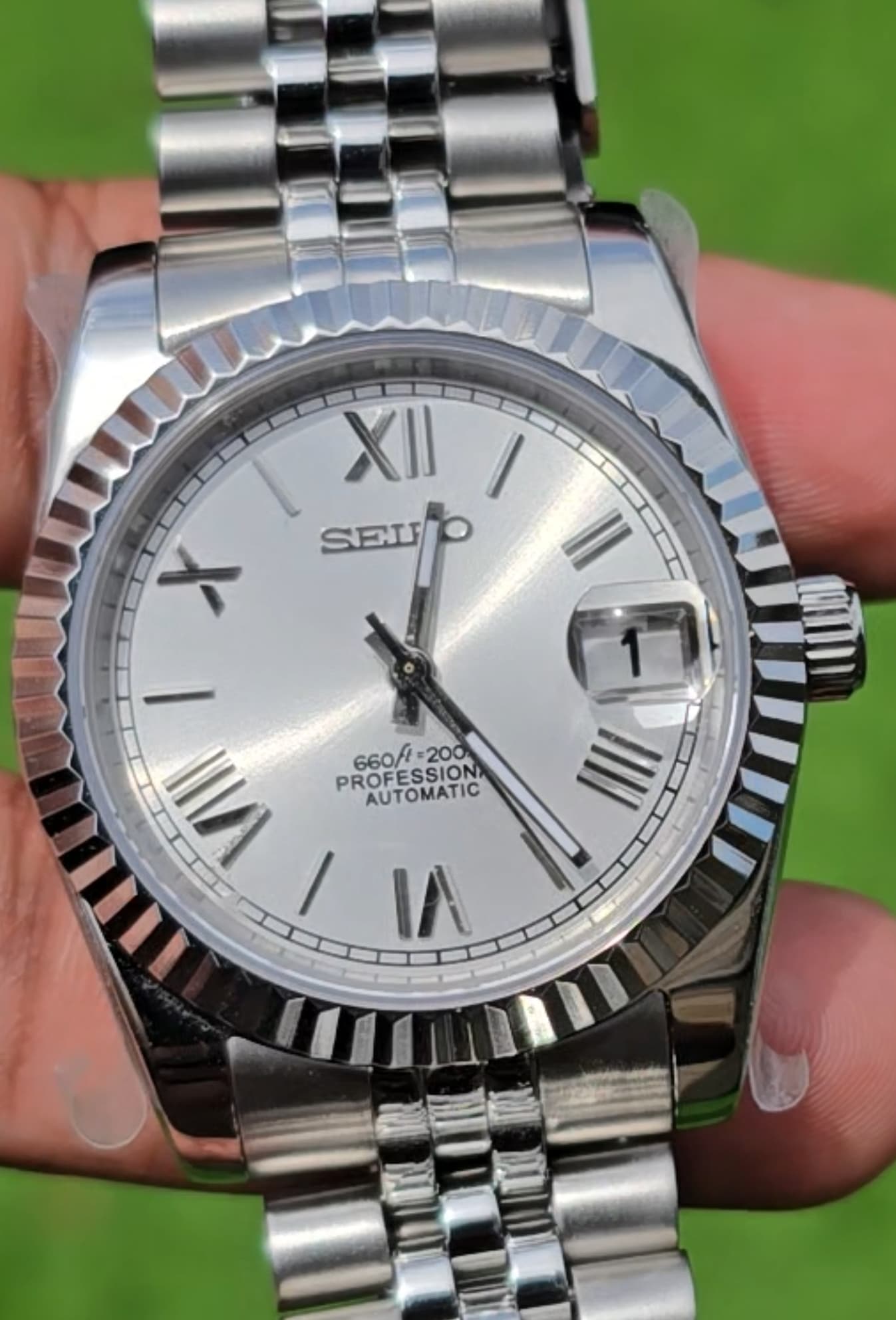 White Roman Numeral Date Just "Seiko Mod"