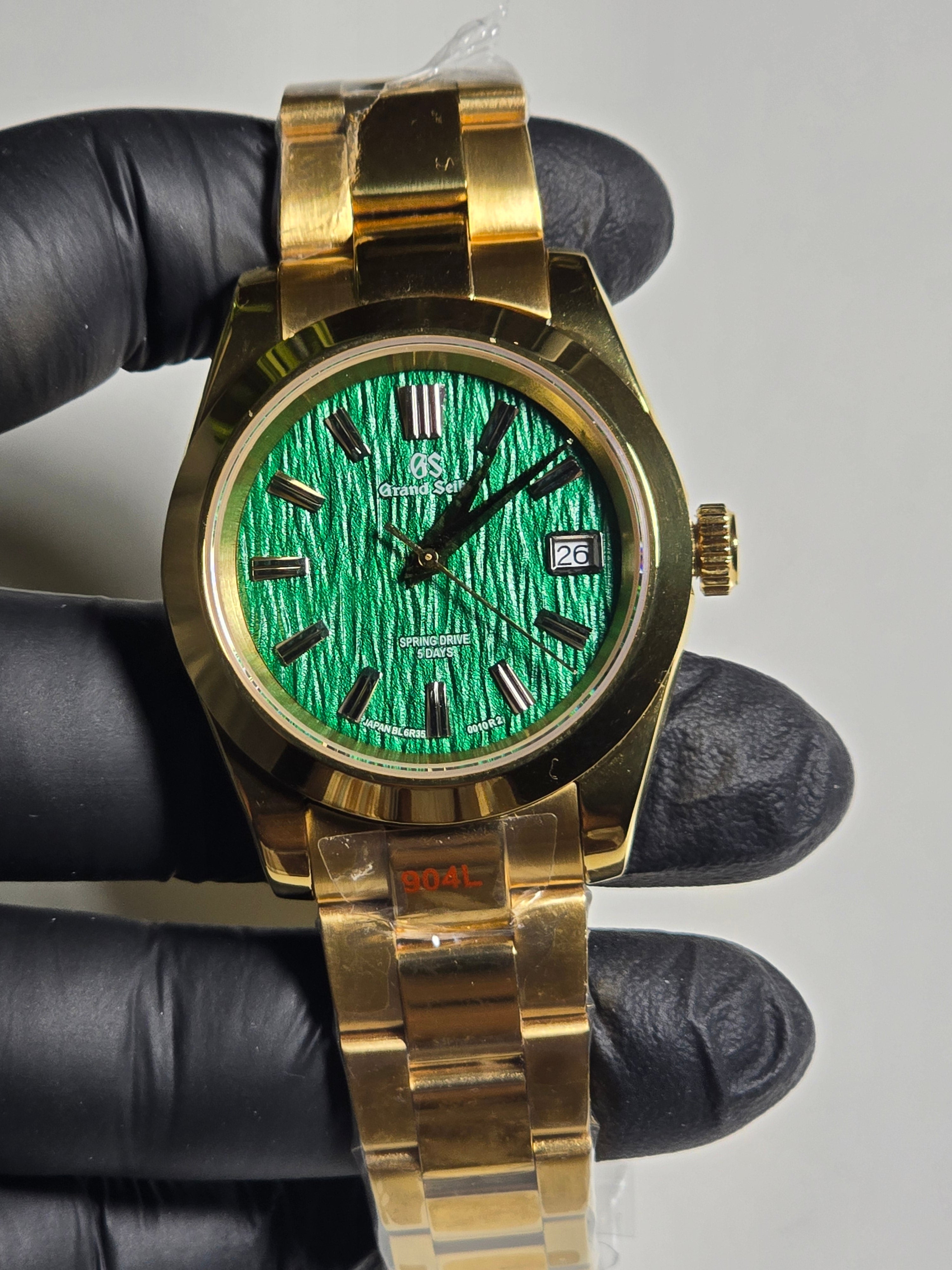 All Gold Green Date Just (GS mod)